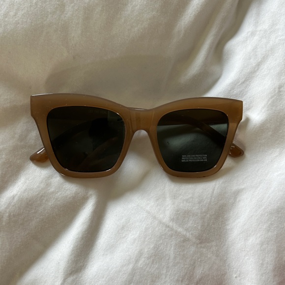 Aerie Sunglasses - *NEW* - Picture 1 of 3
